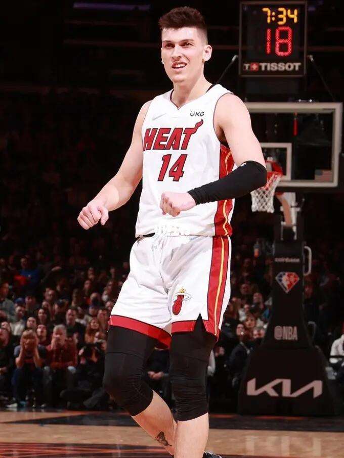 国际足联官方盘点世俱杯十大冷门:曼城遭新月逆转 切尔西夺冠只排第五