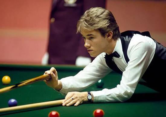 动场上还是 动场上还是