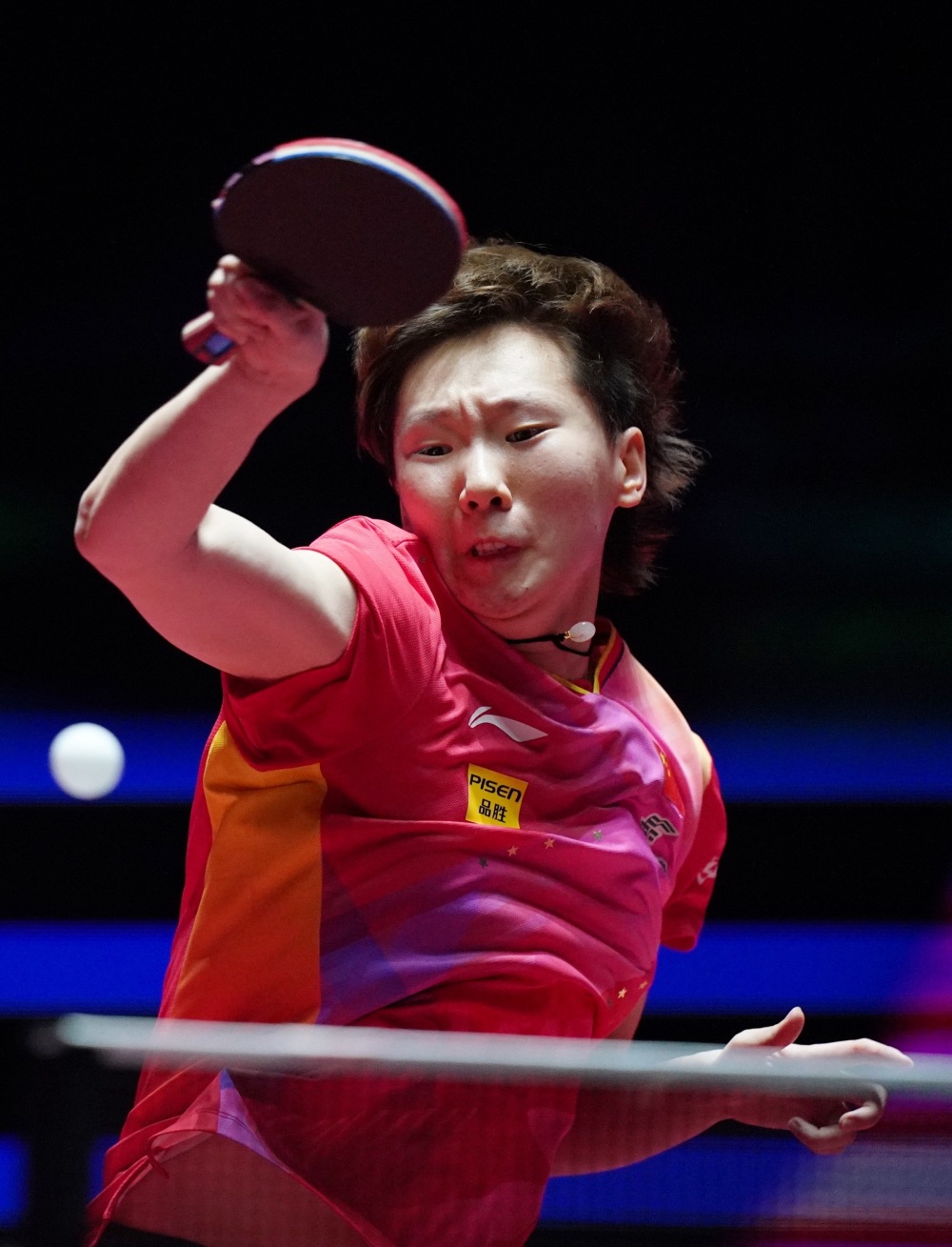 由持球点在 由持球点在